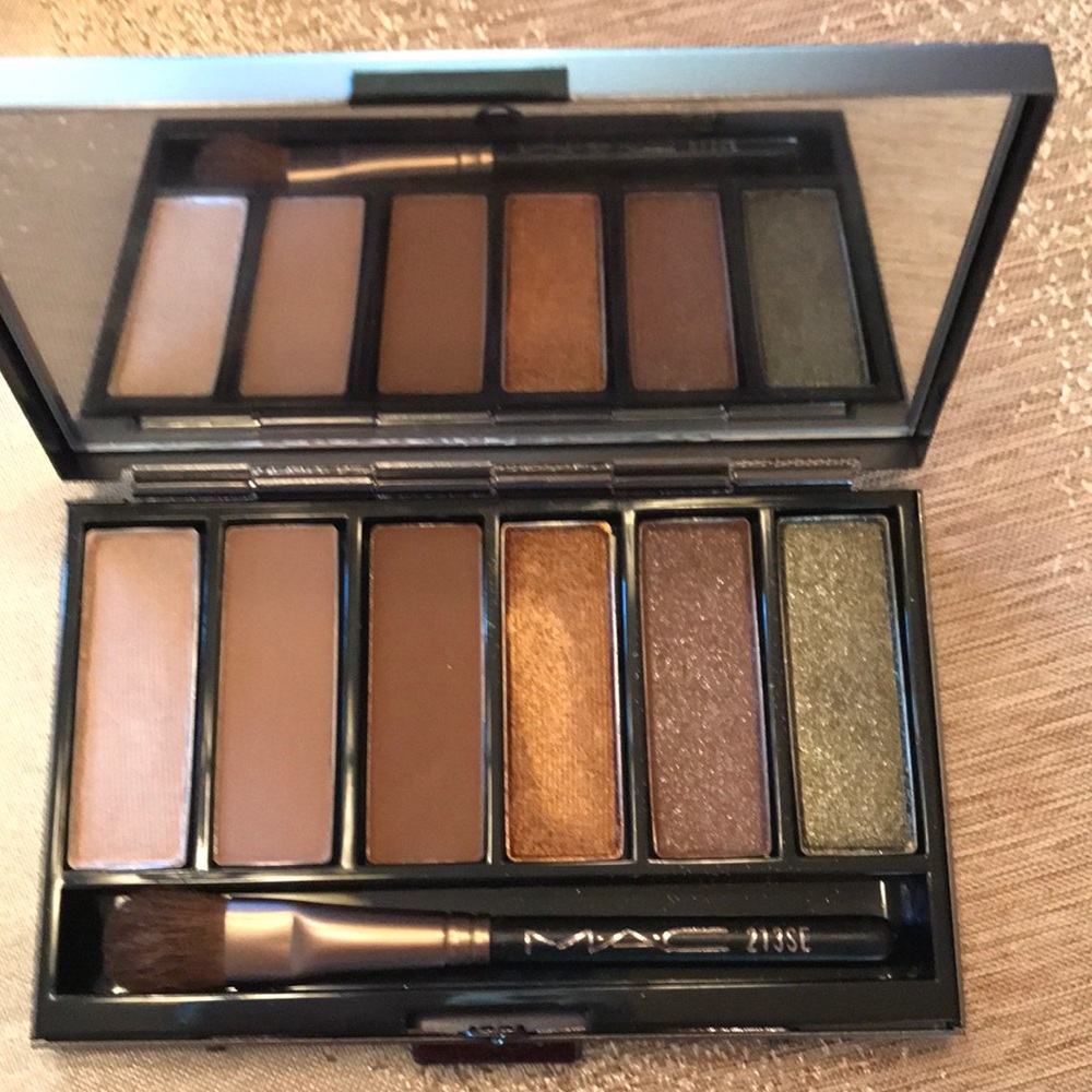 MAC Matt Murphy “RARE” Makeup Collection - Picture 2 of 7